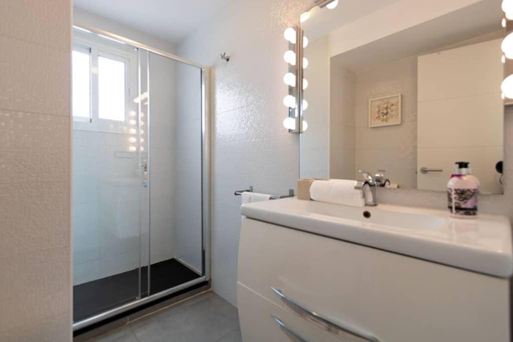 Apartamento Triana Maestro Deluxe Sevilla Exterior foto
